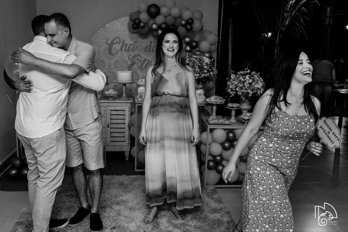 chá de fraldas da elis, à espera da elis, chá de fraldas em família, chá de fraldas entre amigos, chá de fraldas aracruz, chá de fraldas no morada park, mauro louzada fotografia, sua história? minhas fotos, fotógrafo aracruz, fotógrafo de família, família