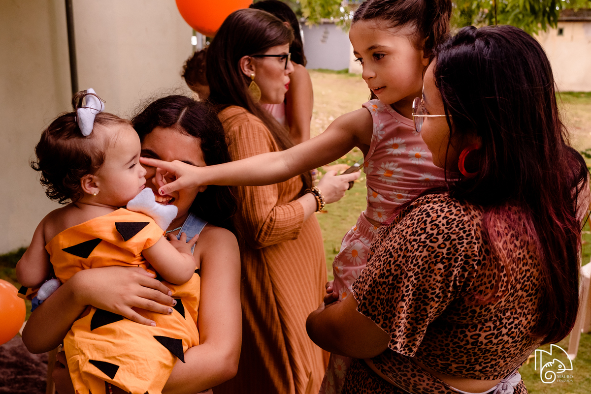 níver isis, aniversário infantil, 1 aninho da isis, fotos do aniversário da isis, festinha infantil, festa em família, mauro louzada fotografia, sua história minhas fotos, fotógrafo aracruz, fotógrafo de casamento, fotógrafo de família, níver aracruz