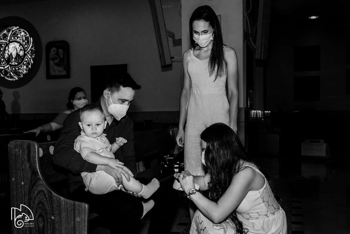 fotografias do batizado do benício, batismo católico, batismo aracruz, fotos do batizado do benício, batismo, sacramento do batismo, mauro louzada fotografia, sua história minhas fotos, fotógrafo aracruz, fotógrafo de casamento, fotógrafo de família