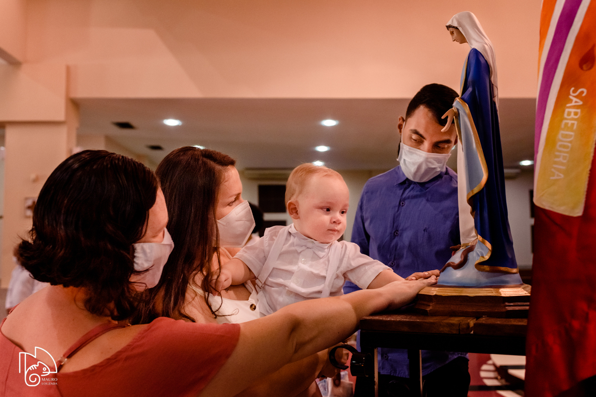 fotografias do batizado do benício, batismo católico, batismo aracruz, fotos do batizado do benício, batismo, sacramento do batismo, mauro louzada fotografia, sua história minhas fotos, fotógrafo aracruz, fotógrafo de casamento, fotógrafo de família