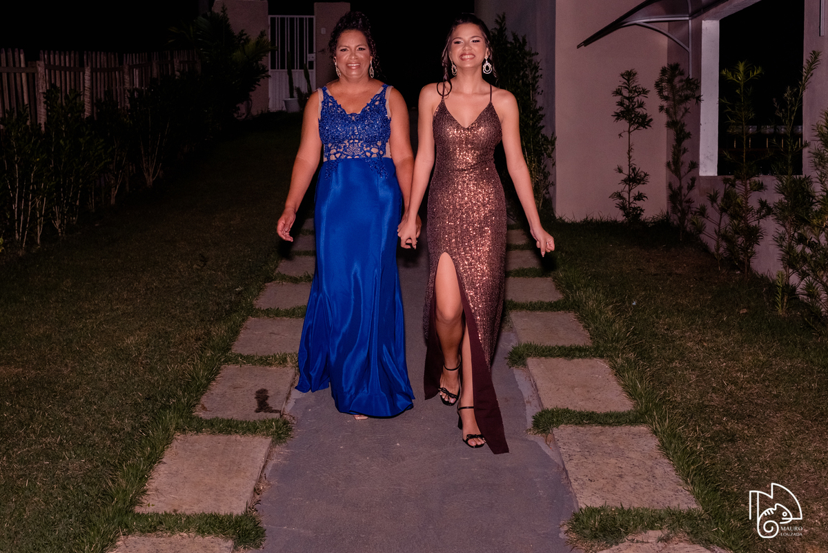 debutante raphaela, fotos da raphaela, 15 anos da raphaela, fotos do aniversário da raphaela, debutantes aracruz, mauro louzada fotografia, sua historia minhas fotos, fotografo aracruz, fotografias verdadeiras, fotos com história, historias de familia