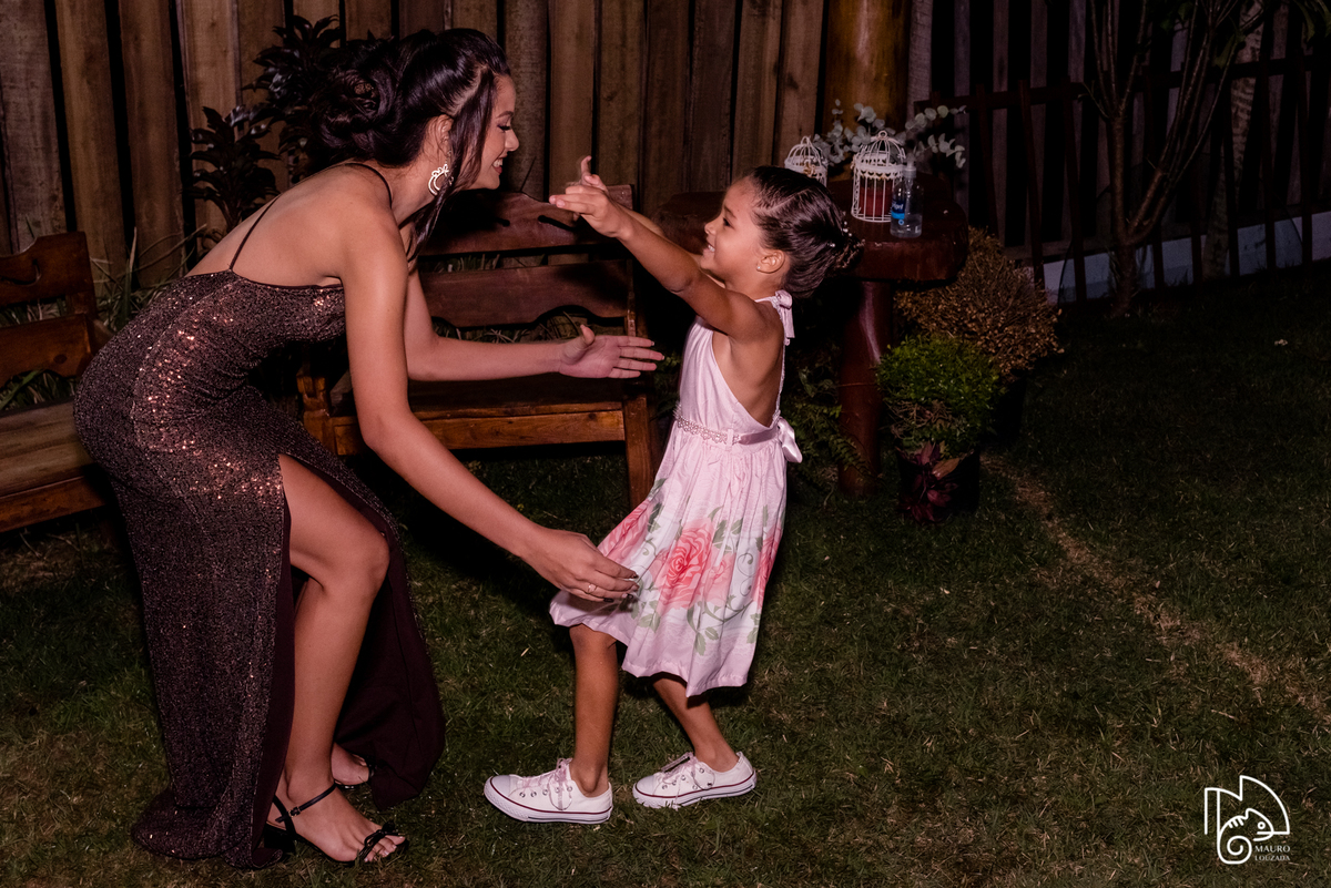 debutante raphaela, fotos da raphaela, 15 anos da raphaela, fotos do aniversário da raphaela, debutantes aracruz, mauro louzada fotografia, sua historia minhas fotos, fotografo aracruz, fotografias verdadeiras, fotos com história, historias de familia