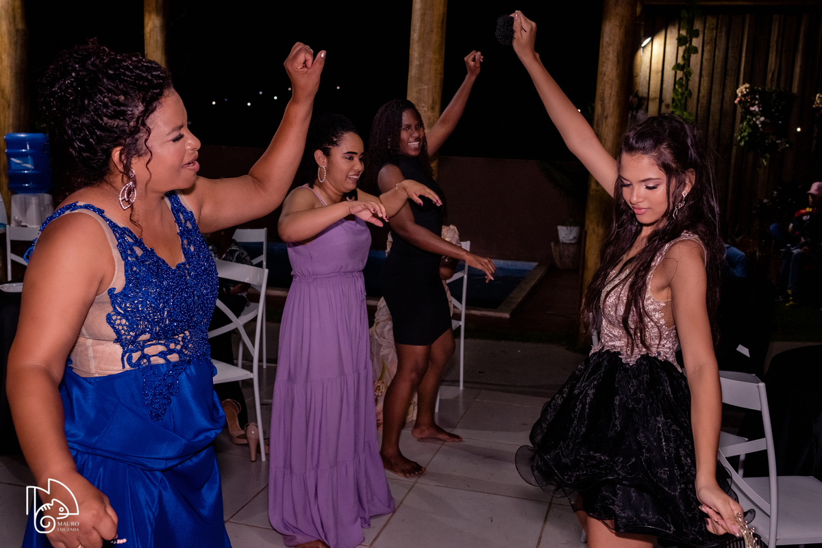 debutante raphaela, fotos da raphaela, 15 anos da raphaela, fotos do aniversário da raphaela, debutantes aracruz, mauro louzada fotografia, sua historia minhas fotos, fotografo aracruz, fotografias verdadeiras, fotos com história, historias de familia