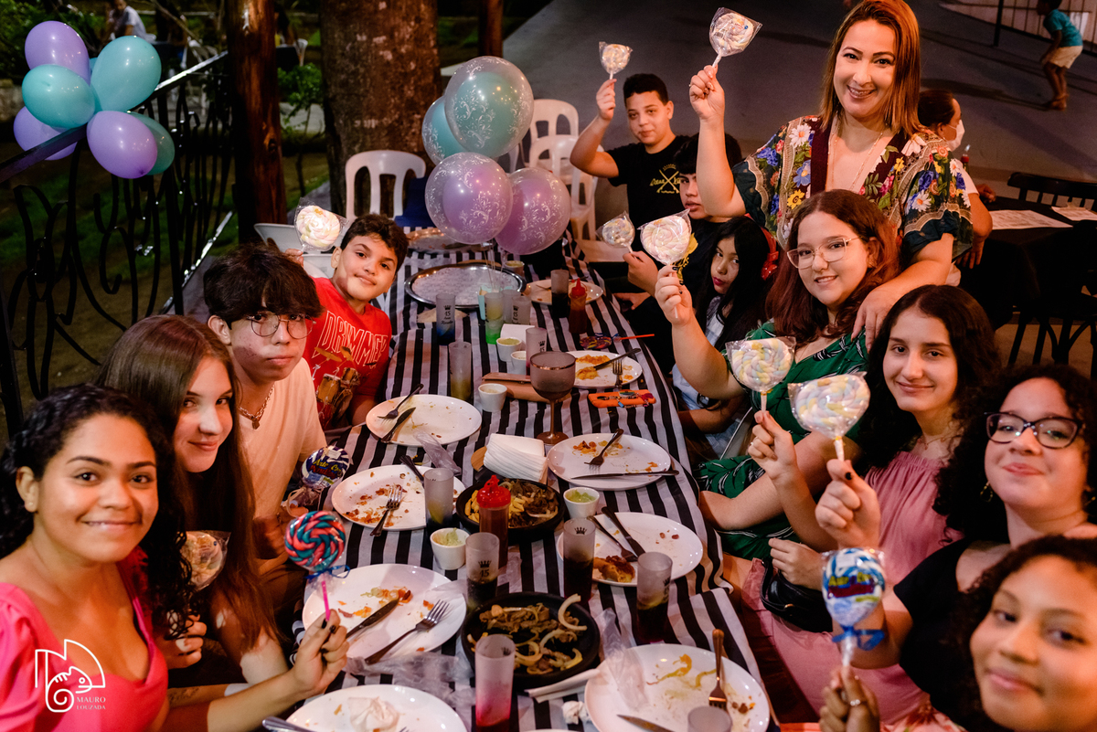 debutante karolin, fotos da karolin, 15 anos da karolin, fotos do aniversário da karolin, debutantes aracruz, mauro louzada fotografia, sua historia minhas fotos, fotografo aracruz, fotografias verdadeiras, fotos com história, historias de familia