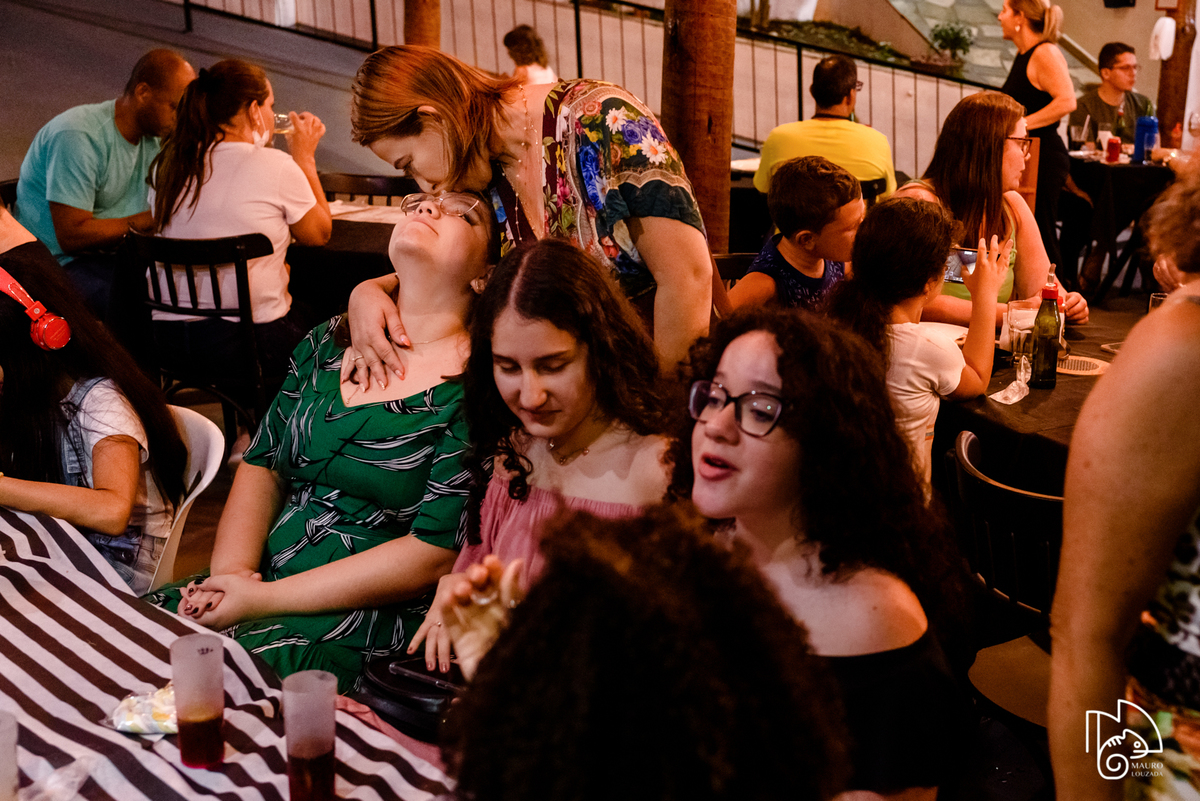 debutante karolin, fotos da karolin, 15 anos da karolin, fotos do aniversário da karolin, debutantes aracruz, mauro louzada fotografia, sua historia minhas fotos, fotografo aracruz, fotografias verdadeiras, fotos com história, historias de familia