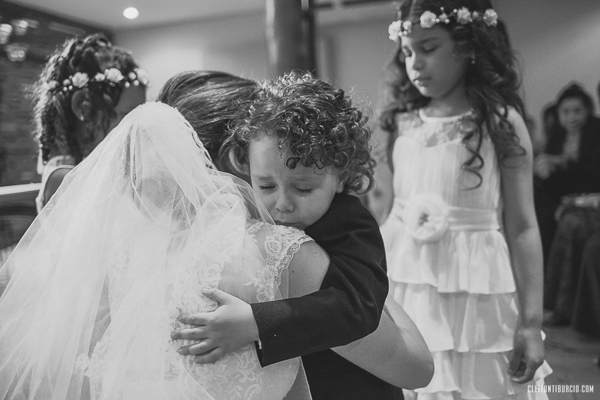 Crianças, só elas…