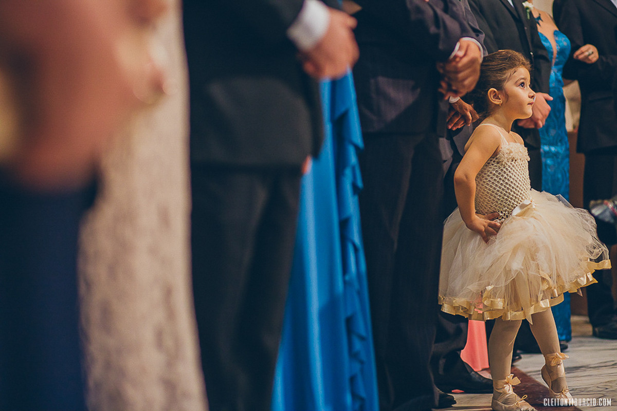 Crianças, só elas…