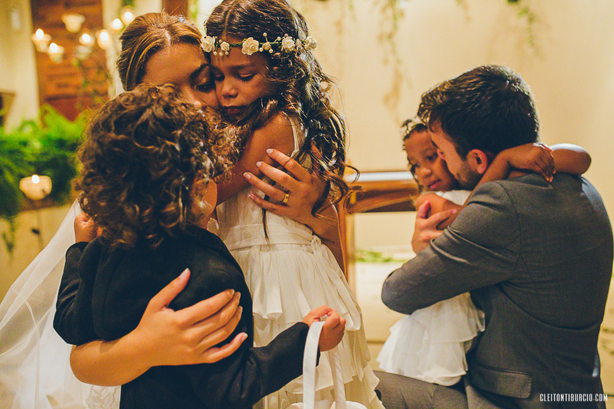 Crianças, só elas…