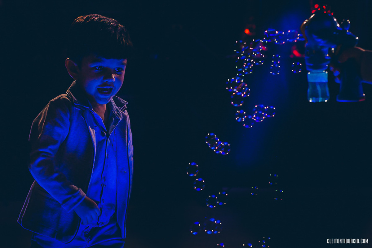 Crianças, só elas…