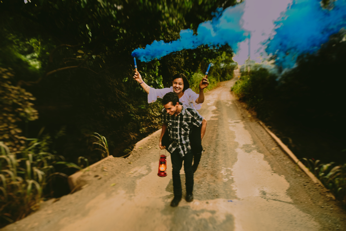 ensaio de casal na trilha, ensaio de casal aventureiro, pré wedding, ensaio de noivos, ensaio de casal divertido, ensaio de casal em SP, ensaio de Casal SC, ensaio de casal RS, Ensaio de Casal Tocantins, Ensaio de Casal Alagoas