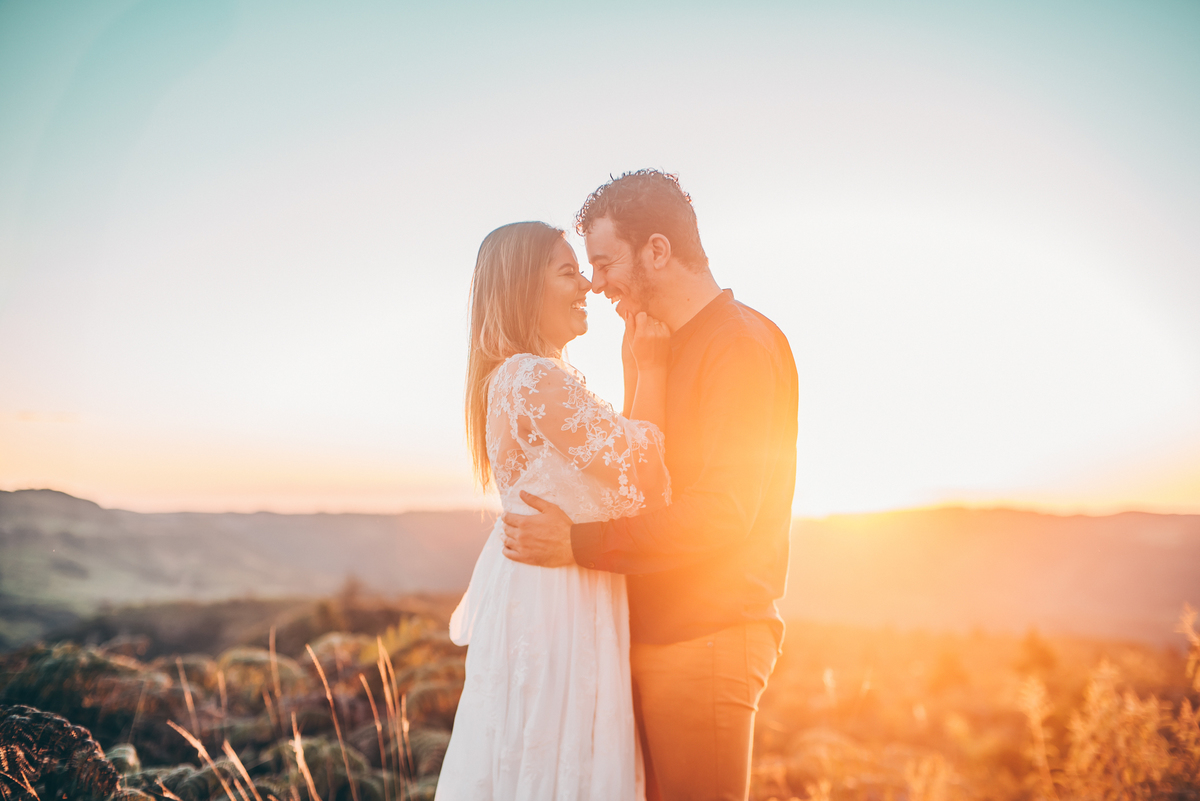 pré wedding Londrina, ensaio de casamento Londrina-PR, ensaio de casal no por do sol, ensaio de casal no Paraná, pre wedding santa 