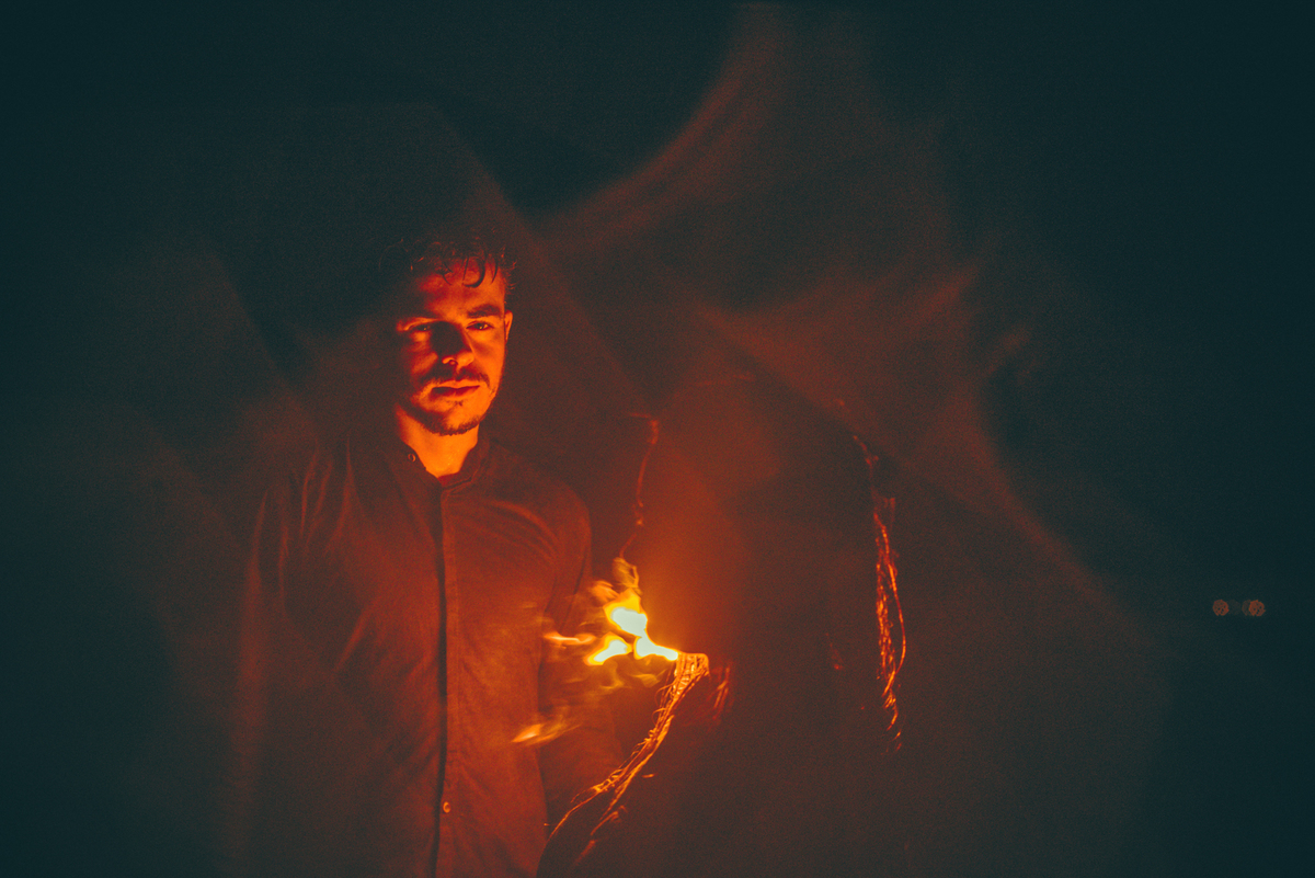 casal no por do sol, ensaio de casal no Paraná, pre wedding santa catarina, ensaio de casal criativo