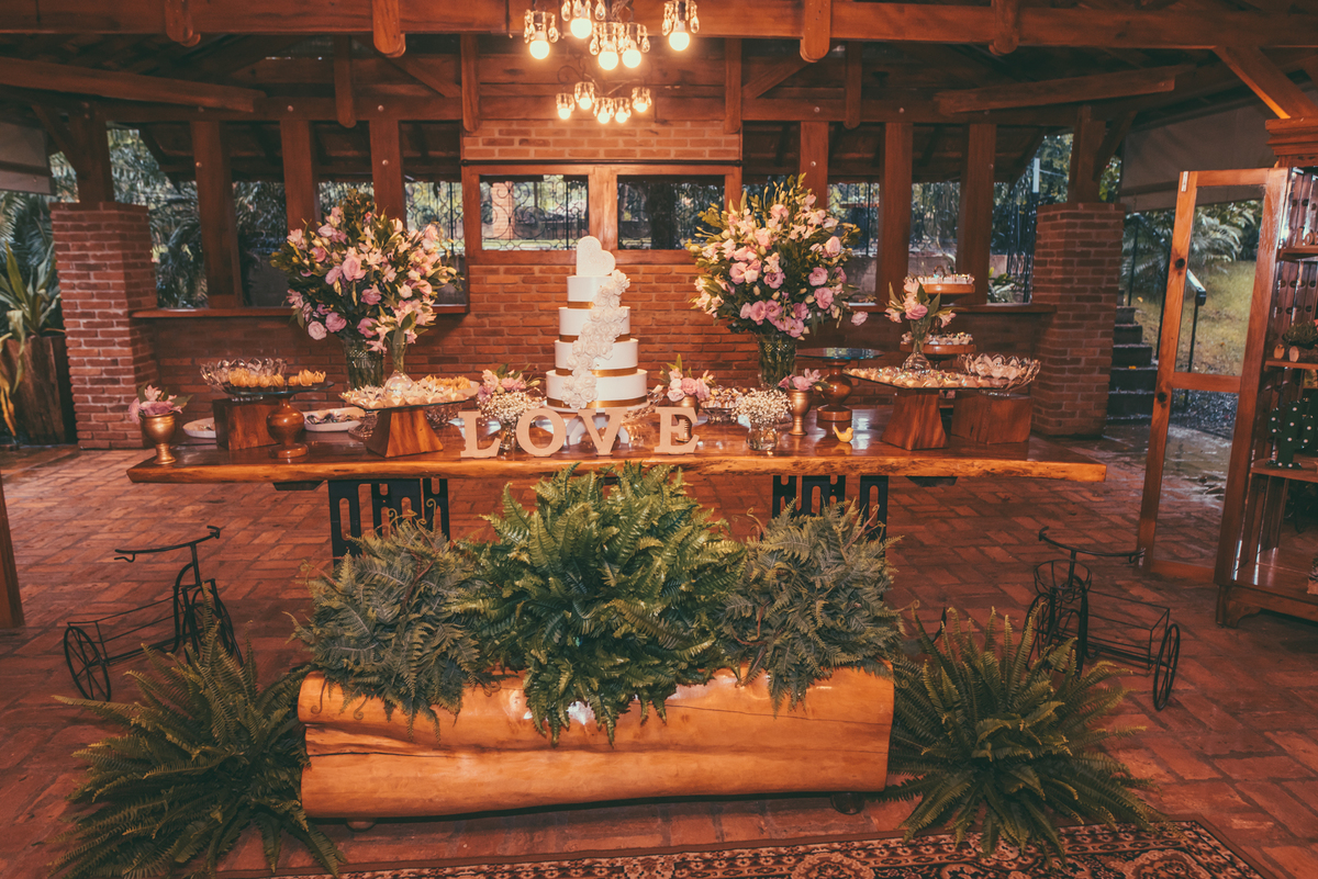 DECORAÇÃO DE CASAMENTO VIVENDA REJUPE LONDRINA-PR
DECORAÇÃO RUSTICA DE CASAMENTO