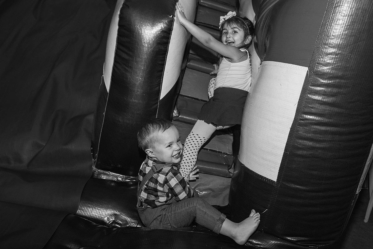 festa infantil tema fazenda, enrico 2 anos, Porecatu-PR, Londrina PR, festa de menino, foto jornalista aniversario infantil