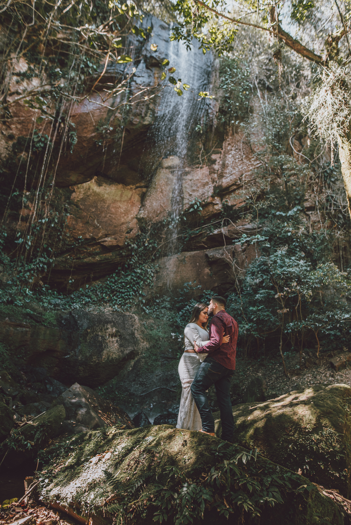 Faxinal PR , Londrina-PR,  ensaio de casal em Ibiporã, ensaio de casal em cambé ensaio de casal na cachoeira
