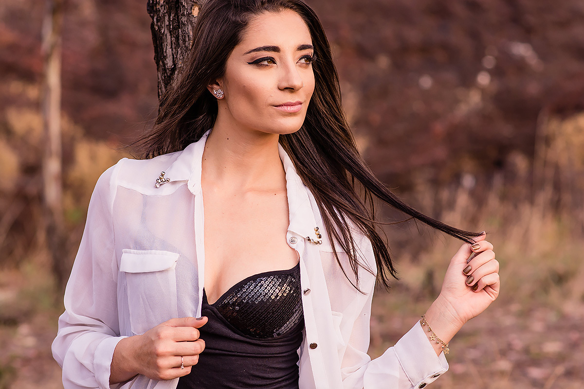 modelo posando para ensaio feminino externo em Belo Horizonte 