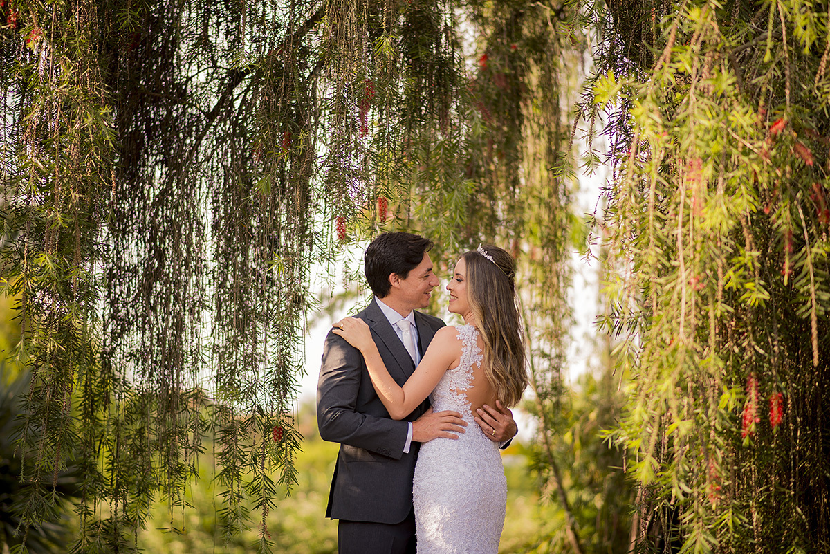 noivos na foto de ensaio pós wedding em BH