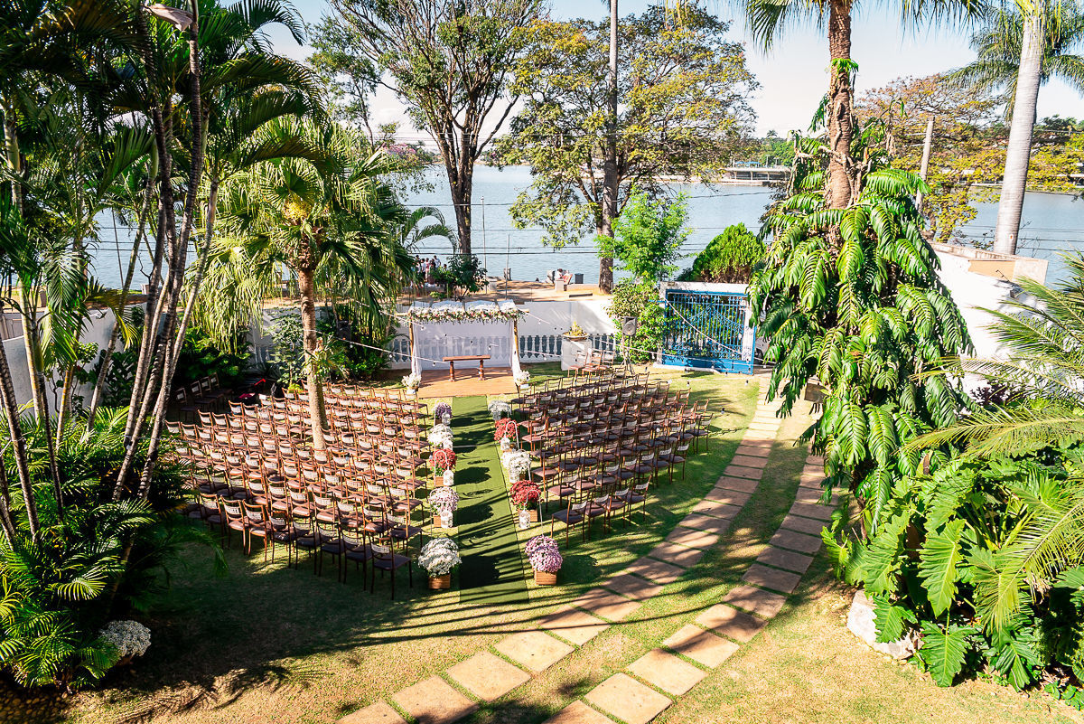 espaço garças Pampulha em dia de casamento ao ar livre