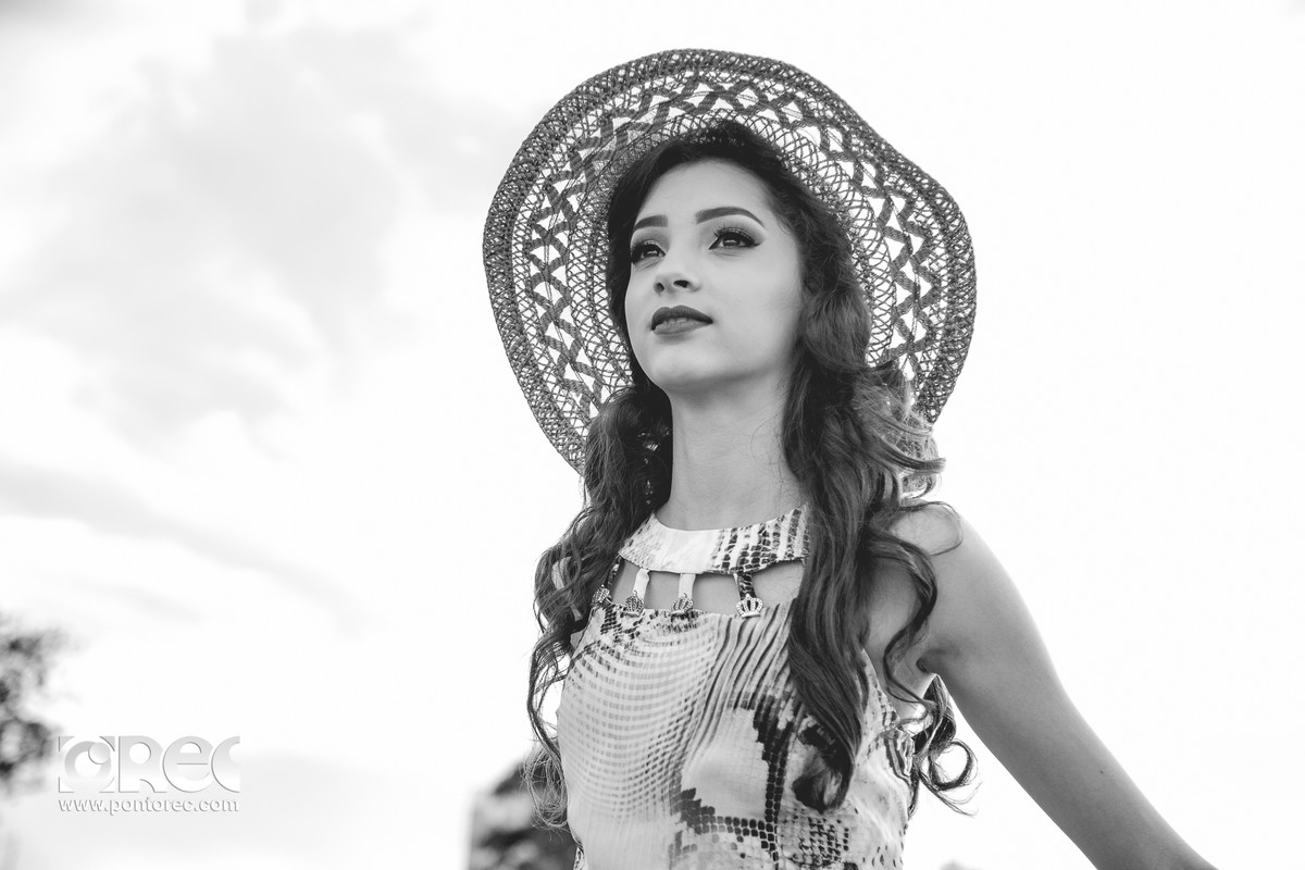 debutante, 15 anos, ensaio 15 anos, bruna 15 anos, hipismo, hipica, ensaio na hipica, aniversario 15 anos, ponto rec, fotos de 15 anos, ensaio fotografico 15 anos