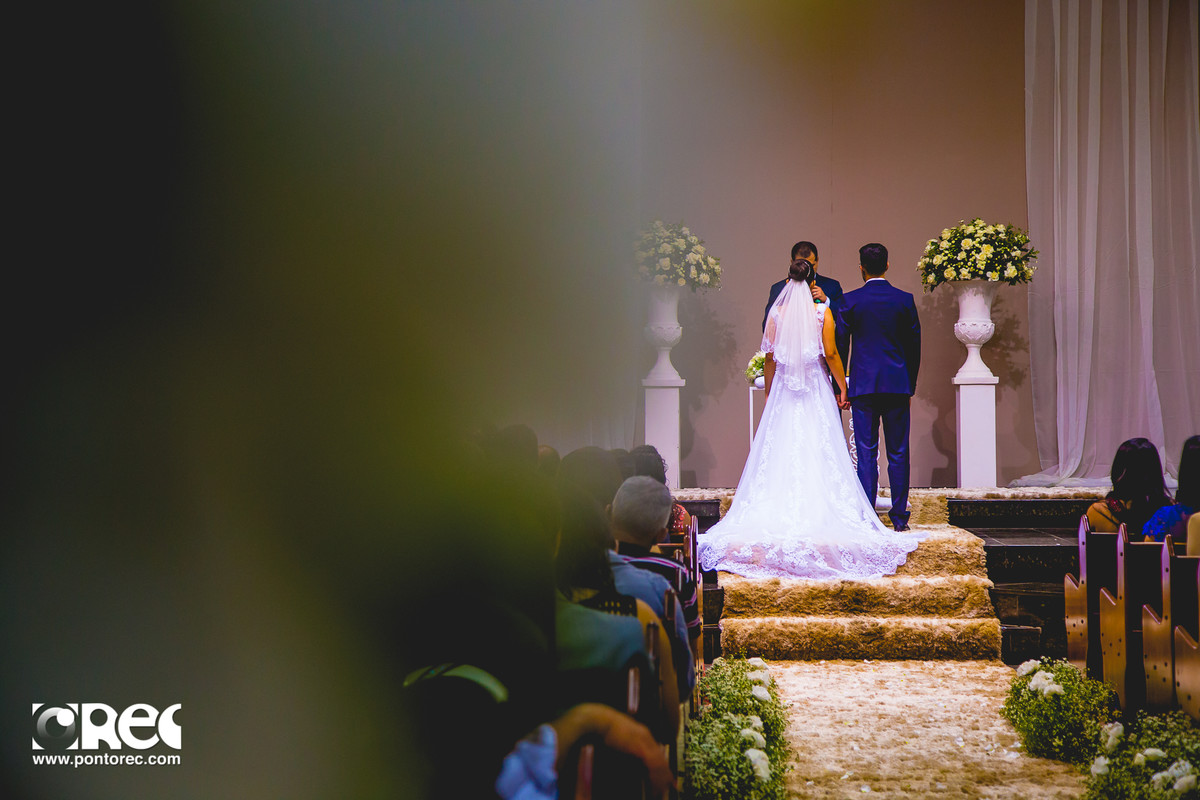 casamento goiania, fotografo de casamento em goiania, fotos de casamento, lorena e danilo, casamento lorena e danilo, ponto rec, foto de casamento goiania, gyn, make noiva, make, bride, casamentos, video casamento, vestido noiva, emocao no casamento, film