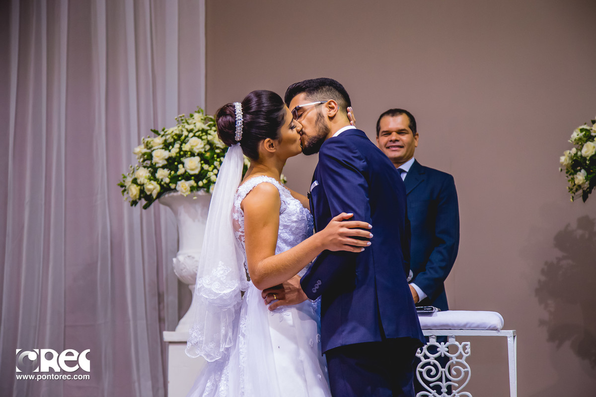 casamento goiania, fotografo de casamento em goiania, fotos de casamento, lorena e danilo, casamento lorena e danilo, ponto rec, foto de casamento goiania, gyn, make noiva, make, bride, casamentos, video casamento, vestido noiva, emocao no casamento, film