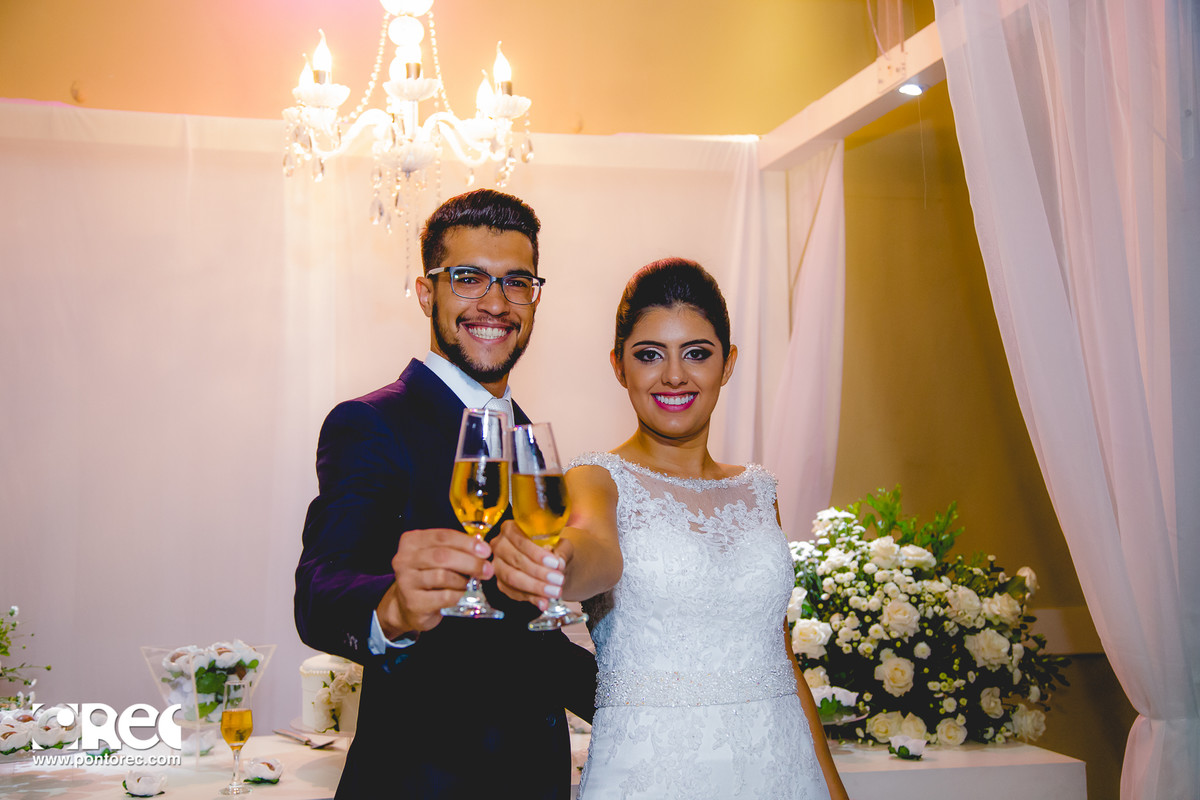 casamento goiania, fotografo de casamento em goiania, fotos de casamento, lorena e danilo, casamento lorena e danilo, ponto rec, foto de casamento goiania, gyn, make noiva, make, bride, casamentos, video casamento, vestido noiva, emocao no casamento, film