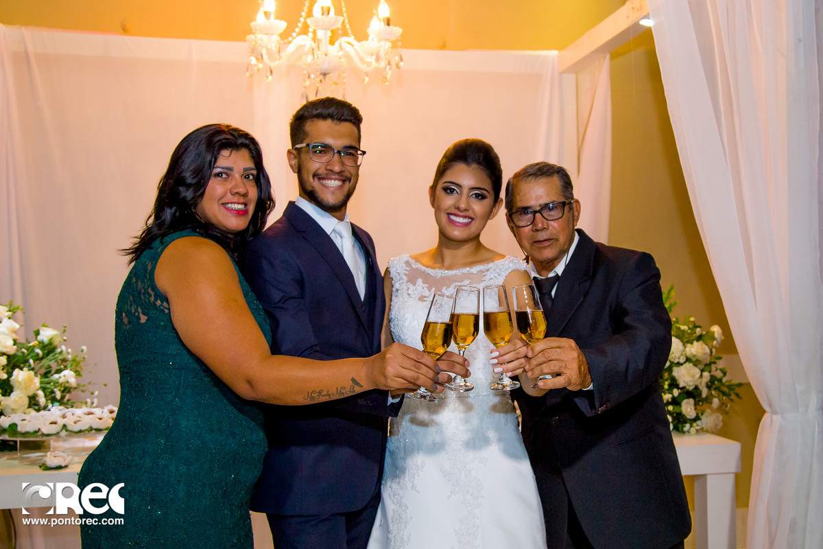 casamento goiania, fotografo de casamento em goiania, fotos de casamento, lorena e danilo, casamento lorena e danilo, ponto rec, foto de casamento goiania, gyn, make noiva, make, bride, casamentos, video casamento, vestido noiva, emocao no casamento, film