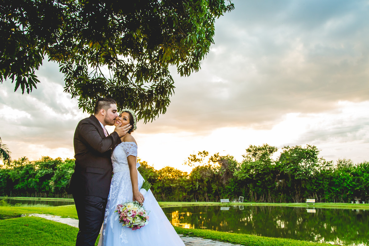 make noiva, fotografo de casamento campo grande ms, decoração casamento campo grande, casamento de dia, casamento ar livre, chacara bonança, vestido de noiva, ensaio noivos