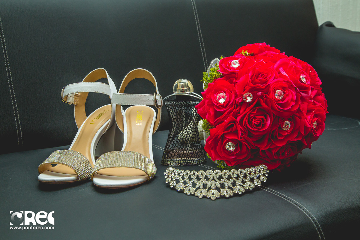 sapado da noiva, buque da noiva, acessorios