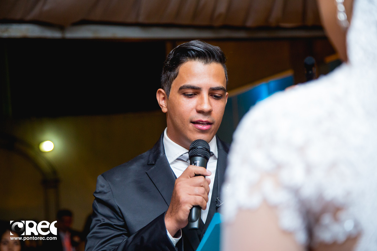 noiva, vestido de noiva, assesorio noiva, wedding, casamento, fotografo de casamento, video de casamento, ponto rec foto e cinema, emoção de casamento, noiva no altar, fotografo de casamento campo grande ms