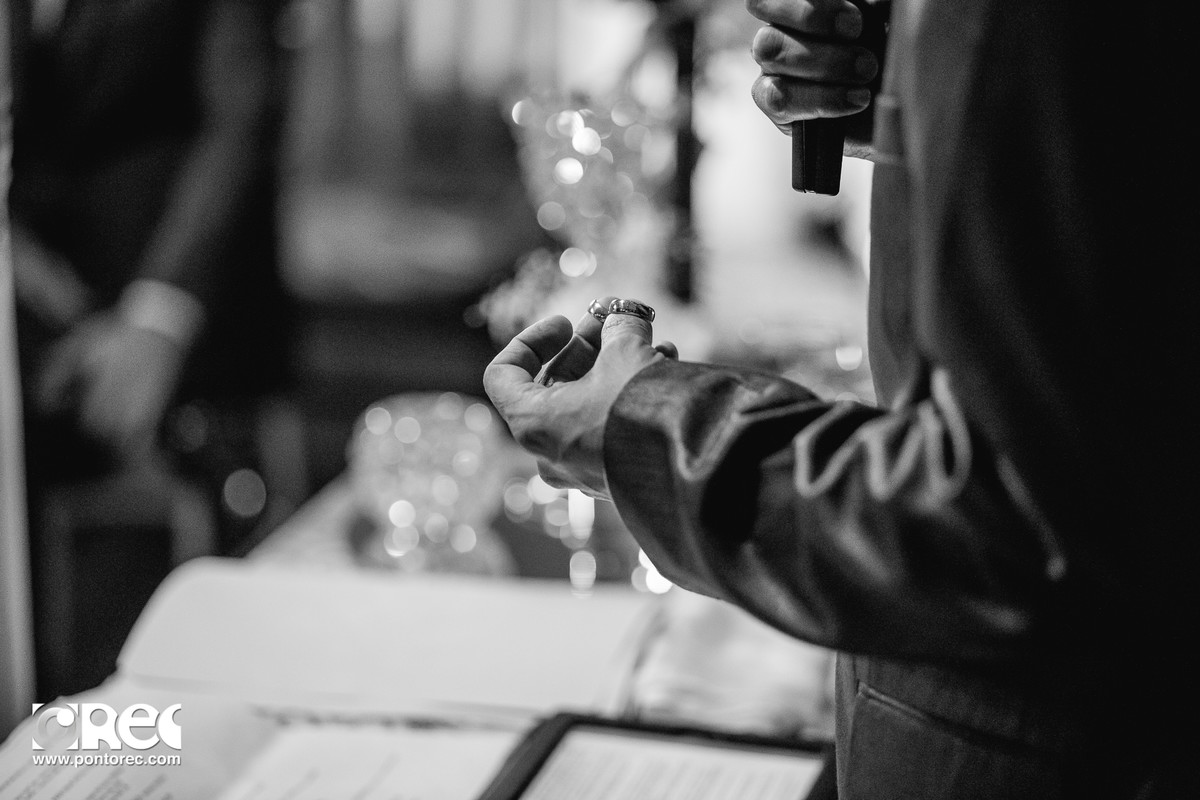 noiva, vestido de noiva, assesorio noiva, wedding, casamento, fotografo de casamento, video de casamento, ponto rec foto e cinema, emoção de casamento, noiva no altar, fotografo de casamento campo grande ms