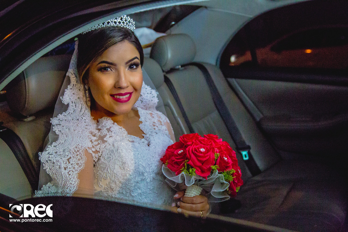 noiva, vestido de noiva, assesorio noiva, wedding, casamento, fotografo de casamento, video de casamento, ponto rec foto e cinema, emoção de casamento, noiva no altar, fotografo de casamento campo grande ms