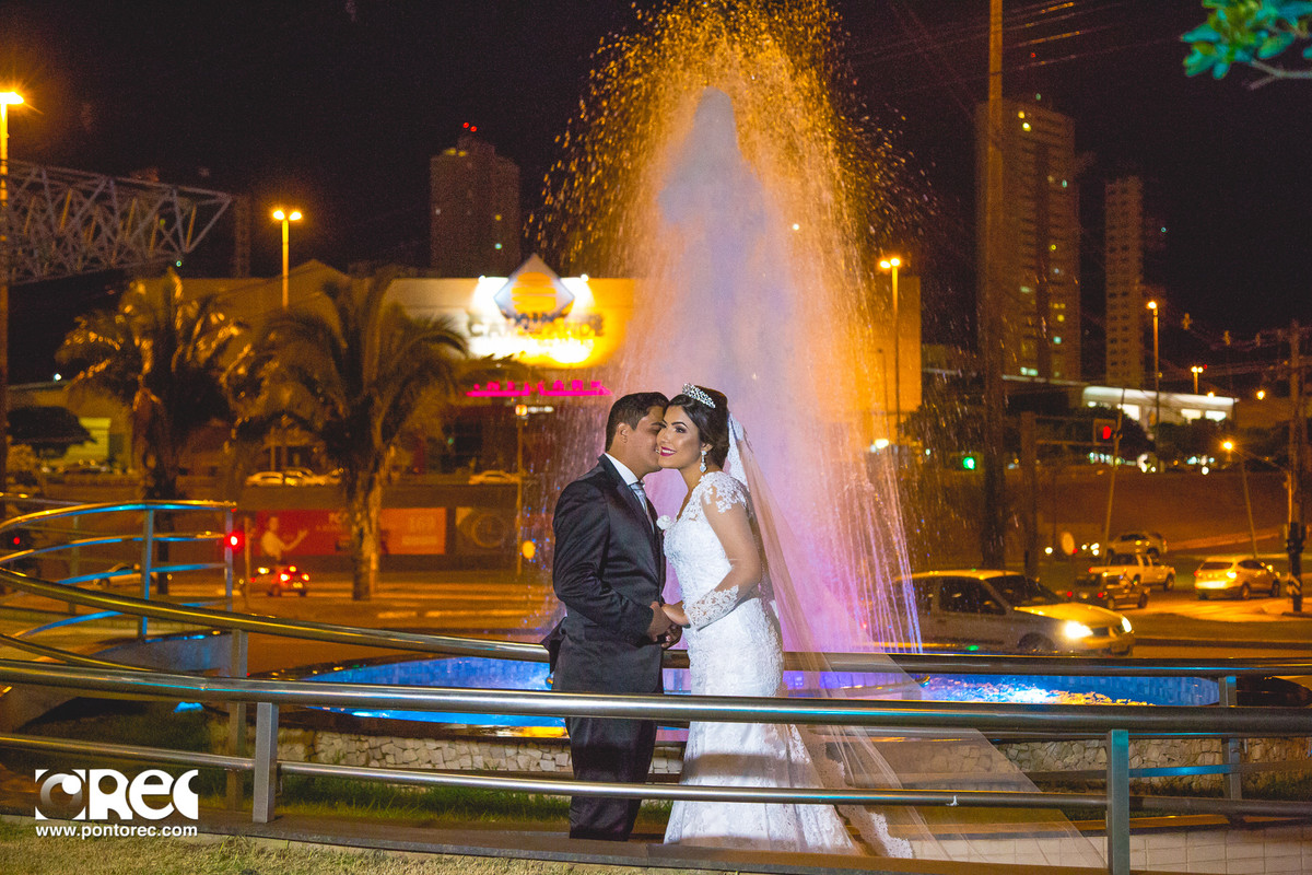 noiva, vestido de noiva, assesorio noiva, wedding, casamento, fotografo de casamento, video de casamento, ponto rec foto e cinema, emoção de casamento, noiva no altar, fotografo de casamento campo grande ms