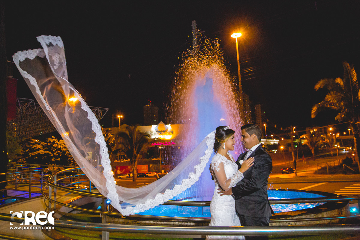 noiva, vestido de noiva, assesorio noiva, wedding, casamento, fotografo de casamento, video de casamento, ponto rec foto e cinema, emoção de casamento, noiva no altar, fotografo de casamento campo grande ms