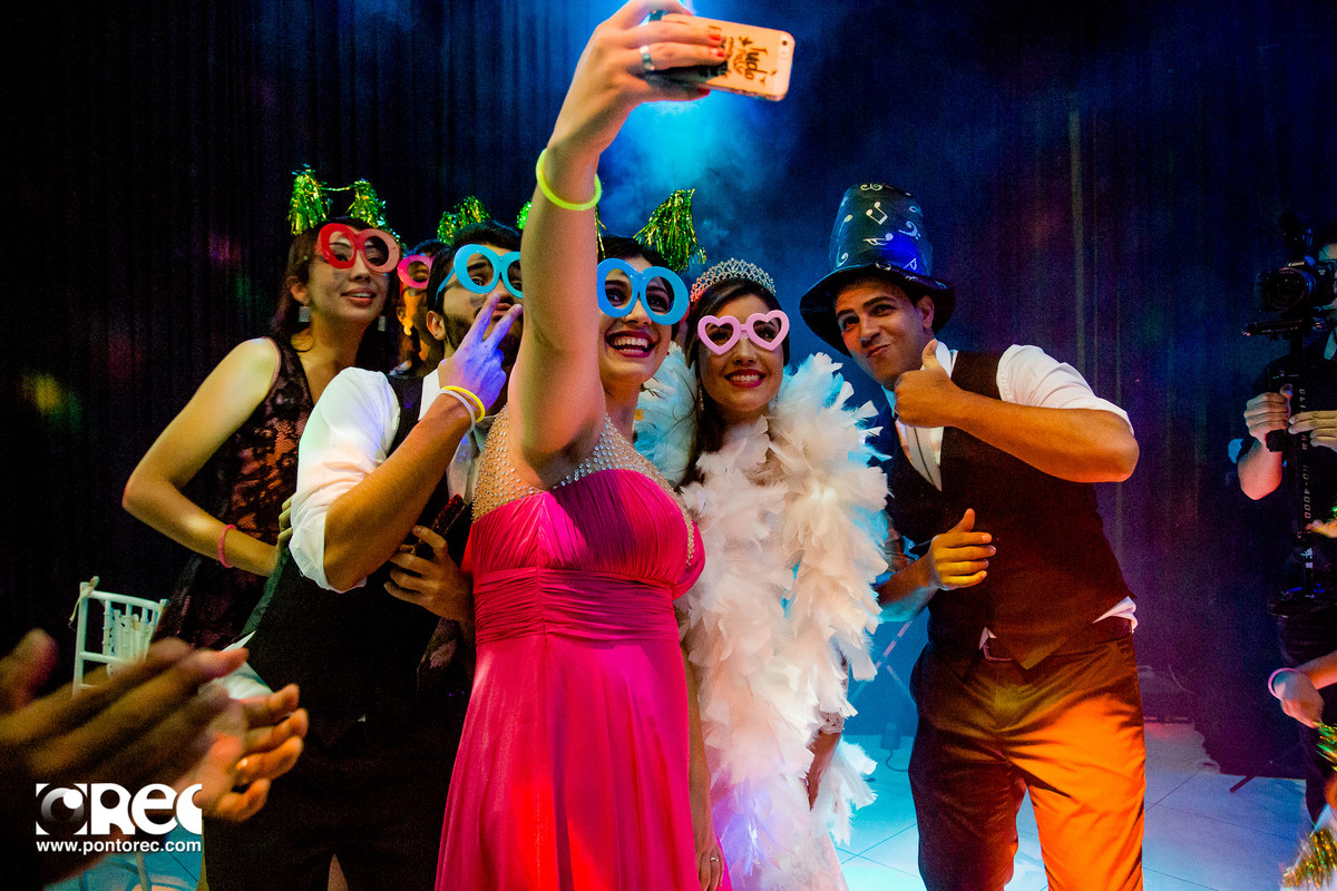 noiva, vestido de noiva, assesorio noiva, wedding, casamento, fotografo de casamento, video de casamento, ponto rec foto e cinema, emoção de casamento, noiva no altar, fotografo de casamento campo grande ms