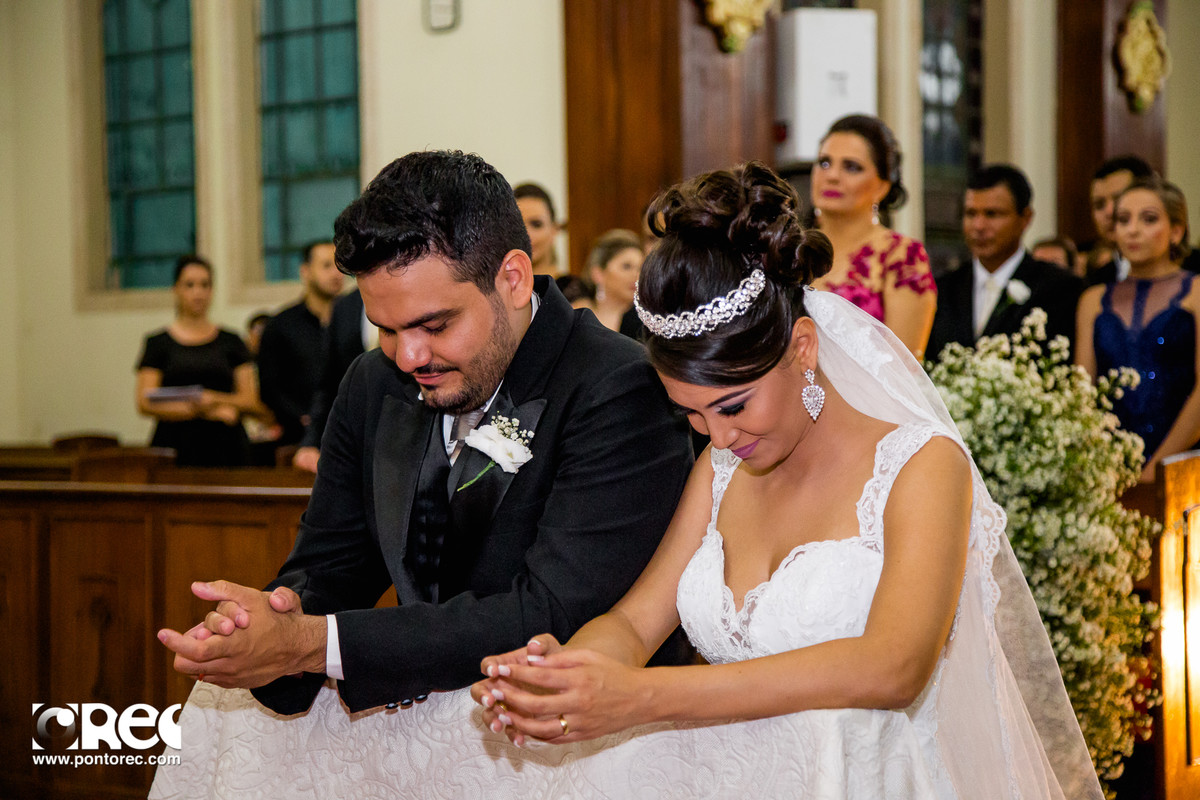 noiva, casamento igreja, fotografo de casamento, fotografia, foto de casal, bride, wedding, mini wedding, daminha, florista, aliança