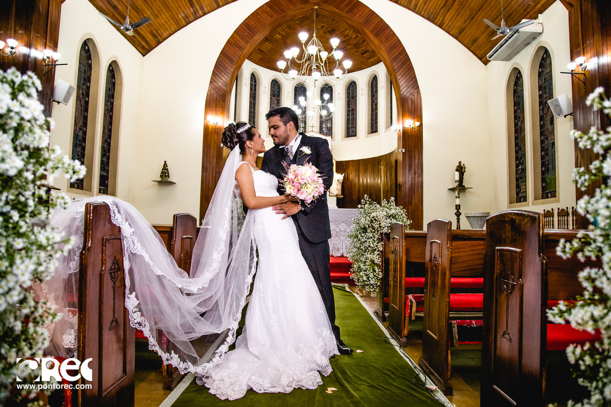 noiva, casamento igreja, fotografo de casamento, fotografia, foto de casal, bride, wedding, mini wedding, daminha, florista, aliança