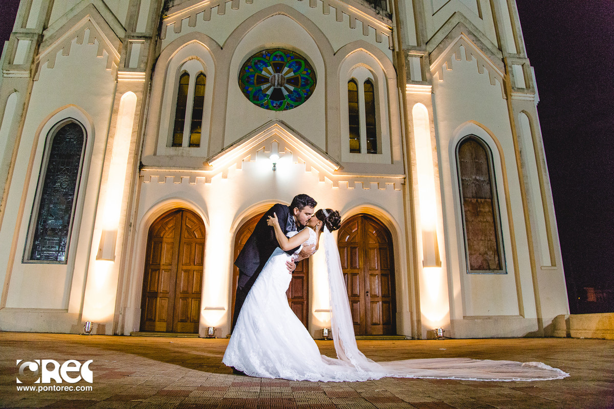 noiva, casamento igreja, fotografo de casamento, fotografia, foto de casal, bride, wedding, mini wedding, daminha, florista, aliança