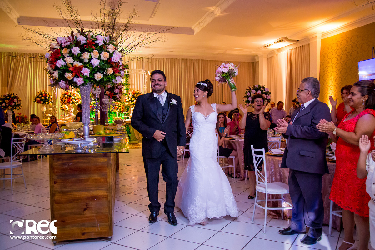 noiva, casamento igreja, fotografo de casamento, fotografia, foto de casal, bride, wedding, mini wedding, daminha, florista, aliança