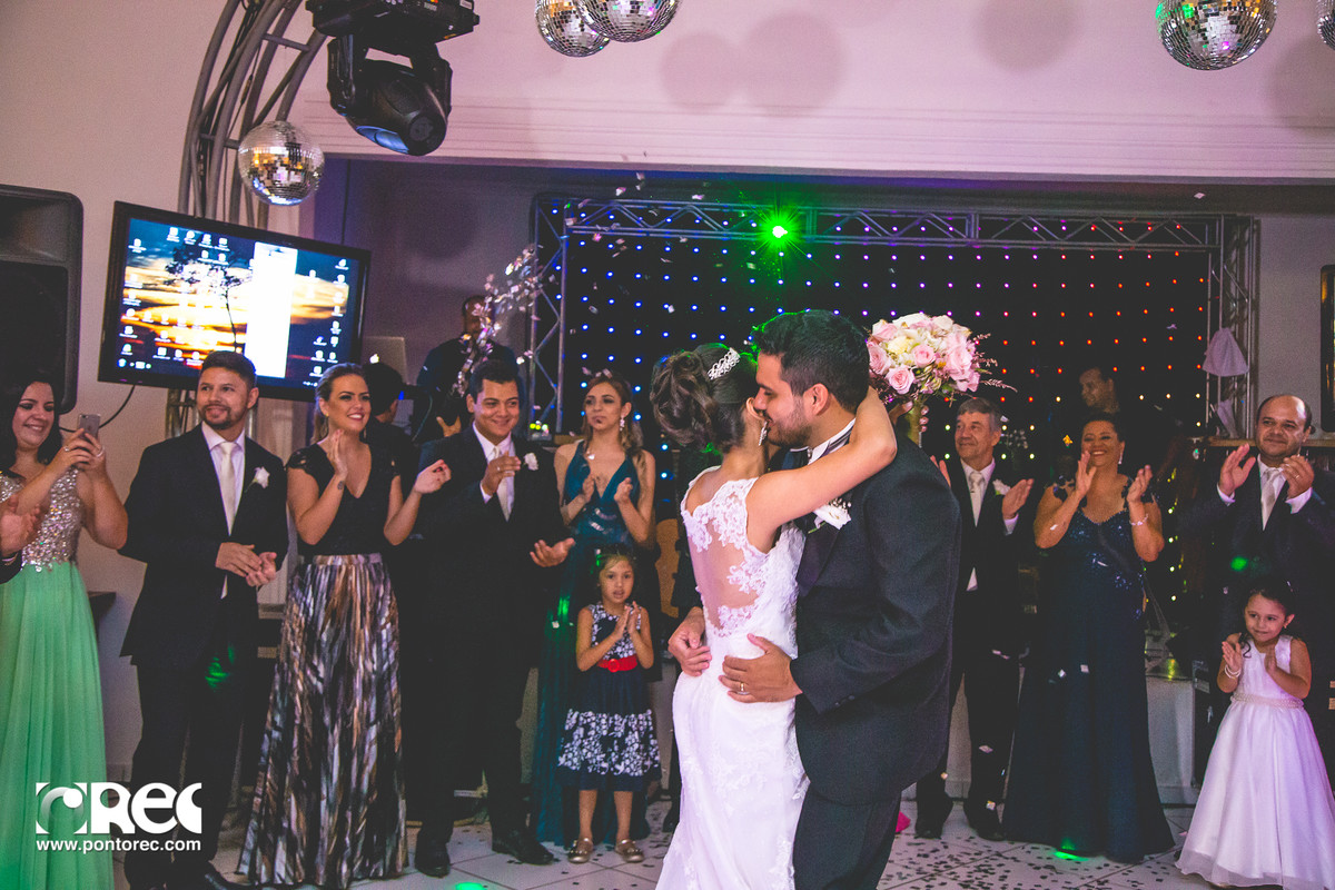 noiva, casamento igreja, fotografo de casamento, fotografia, foto de casal, bride, wedding, mini wedding, daminha, florista, aliança