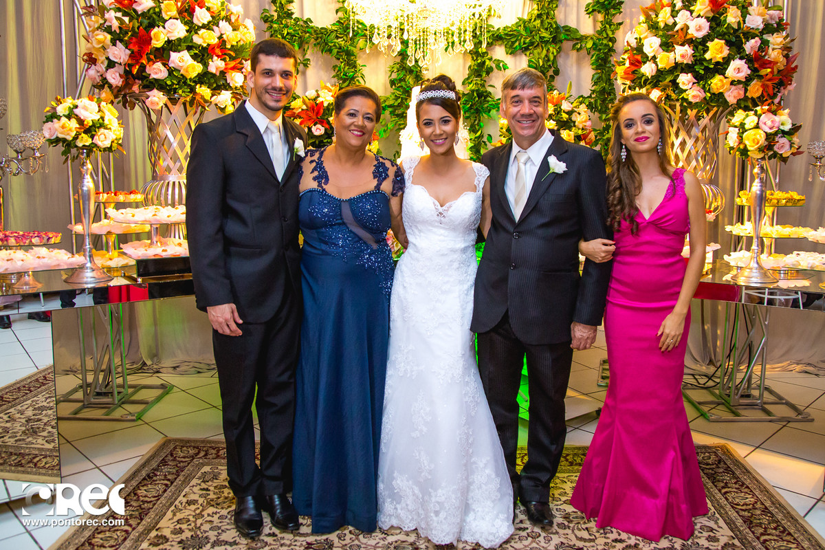 noiva, casamento igreja, fotografo de casamento, fotografia, foto de casal, bride, wedding, mini wedding, daminha, florista, aliança