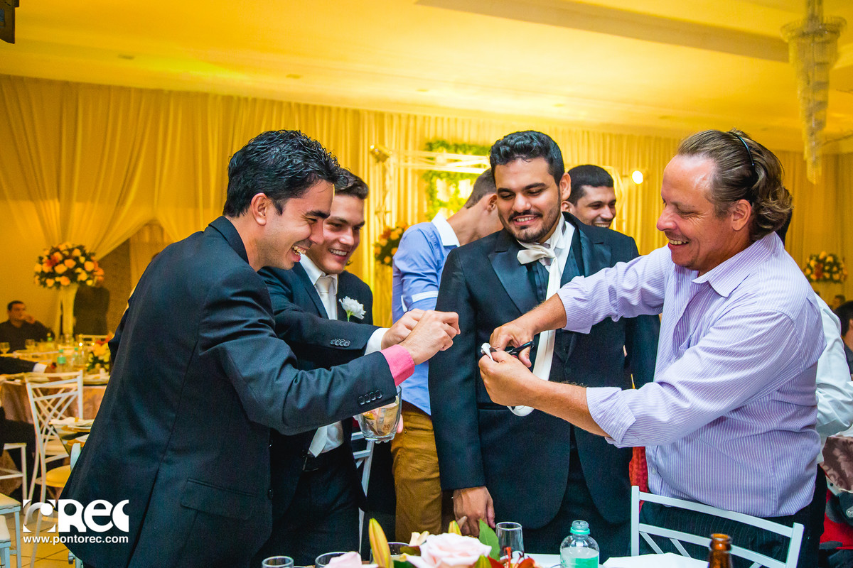 noiva, casamento igreja, fotografo de casamento, fotografia, foto de casal, bride, wedding, mini wedding, daminha, florista, aliança