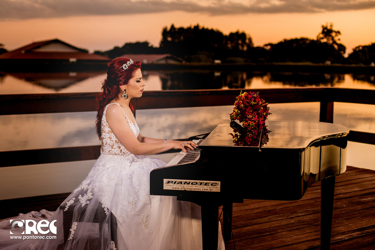 noiva, noivado, buque, por do sol, acessorios noiva, vestido de noiva, fotografia de casamento, fotografo de casamento, campo grande, editorial