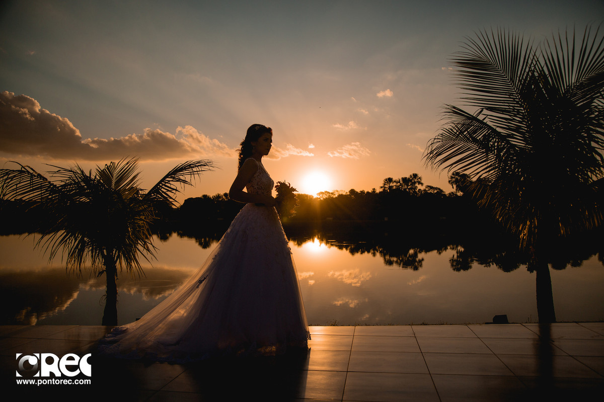 noiva, noivado, buque, por do sol, acessorios noiva, vestido de noiva, fotografia de casamento, fotografo de casamento, campo grande, editorial
