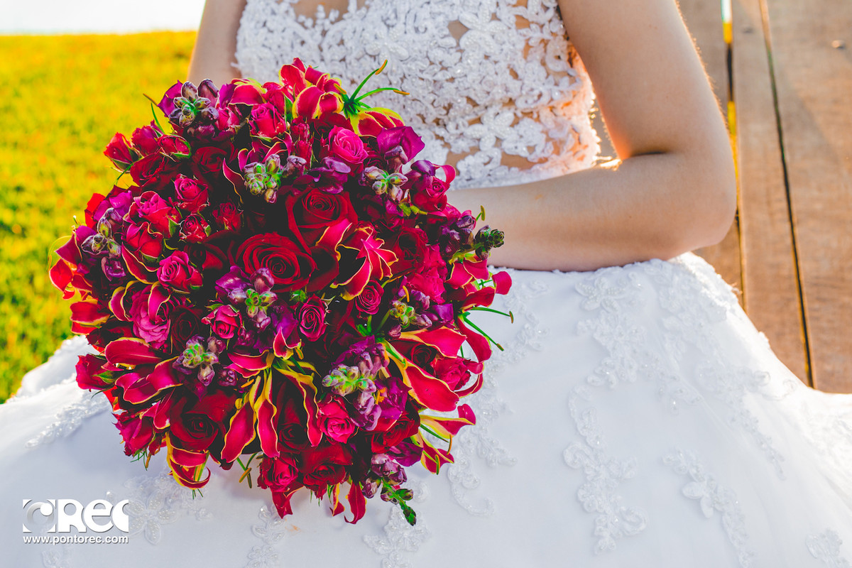noiva, noivado, buque, por do sol, acessorios noiva, vestido de noiva, fotografia de casamento, fotografo de casamento, campo grande, editorial