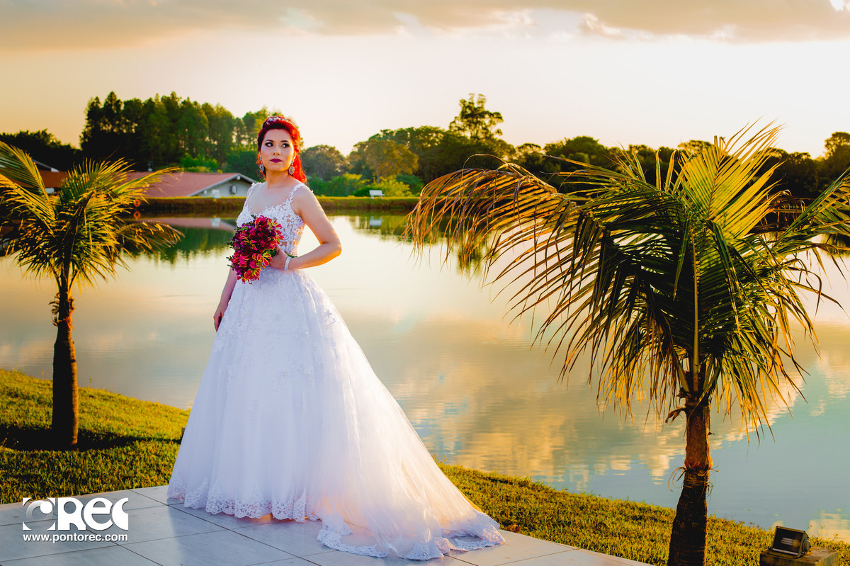 noiva, noivado, buque, por do sol, acessorios noiva, vestido de noiva, fotografia de casamento, fotografo de casamento, campo grande, editorial