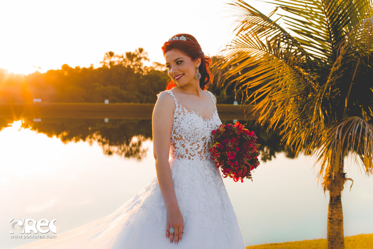 noiva, noivado, buque, por do sol, acessorios noiva, vestido de noiva, fotografia de casamento, fotografo de casamento, campo grande, editorial