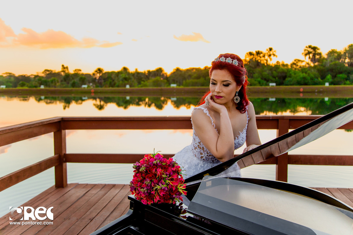 noiva, noivado, buque, por do sol, acessorios noiva, vestido de noiva, fotografia de casamento, fotografo de casamento, campo grande, editorial