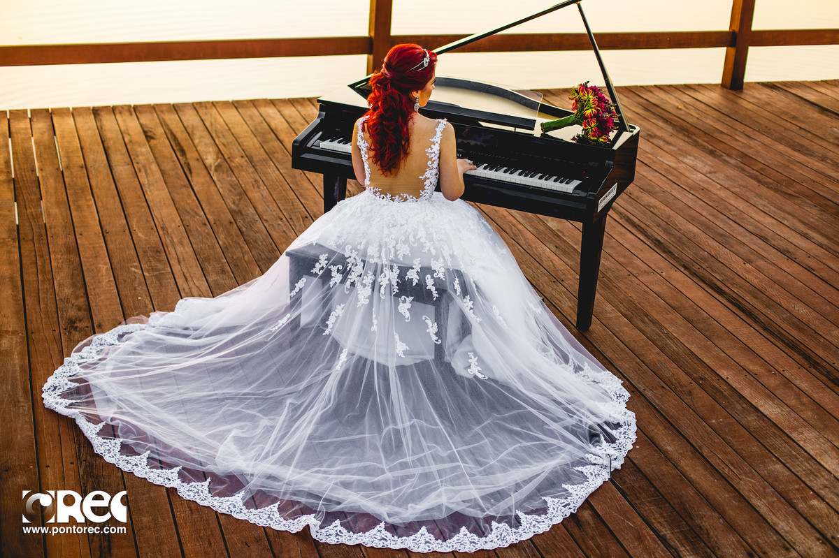 noiva, noivado, buque, por do sol, acessorios noiva, vestido de noiva, fotografia de casamento, fotografo de casamento, campo grande, editorial