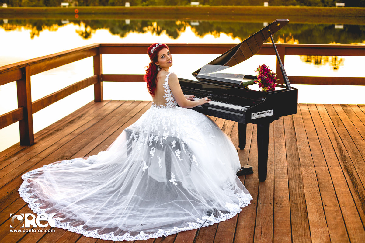 noiva, noivado, buque, por do sol, acessorios noiva, vestido de noiva, fotografia de casamento, fotografo de casamento, campo grande, editorial